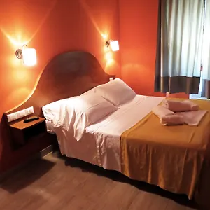 Hotel New Paradise